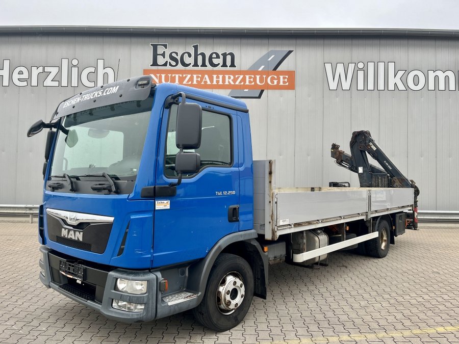 MAN  TGL 12.250 4x2 BL / HIAB 099 BS-3 Faltkran