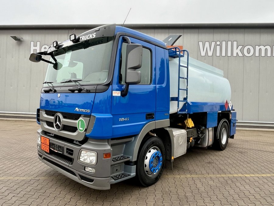 Mercedes-Benz  1841 Actros L / Willig Tankaufbau A3