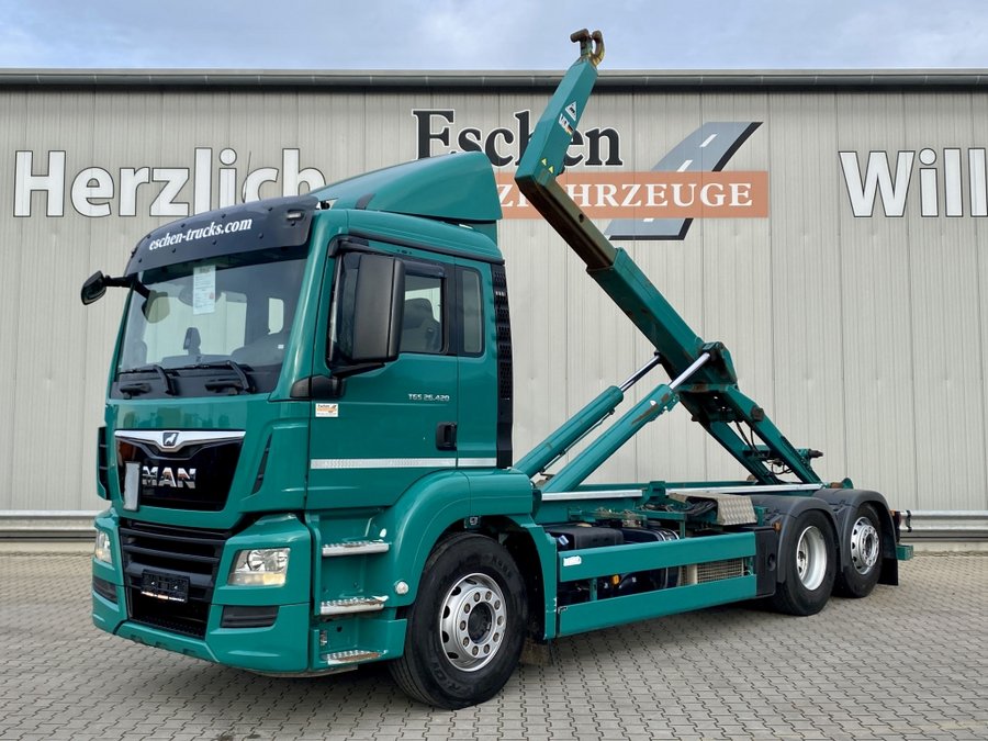 MAN  TGS 26.420 6x2-2 BL / VDL Aufbau